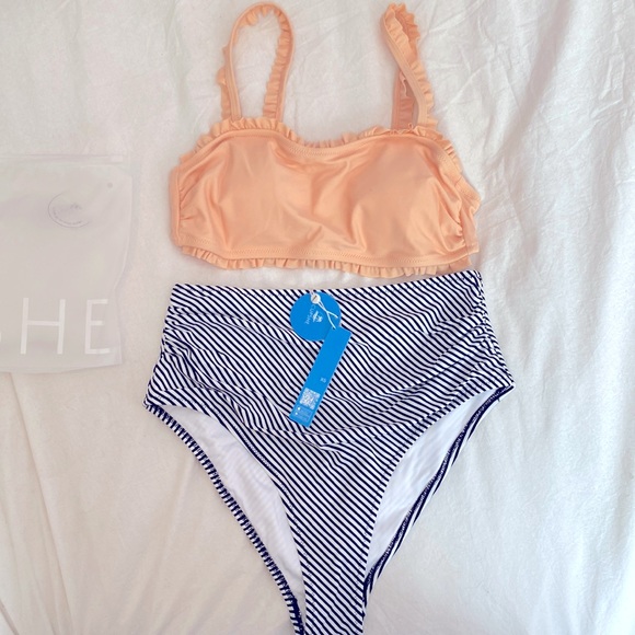 Cupshe bikini, XS - Picture 1 of 3